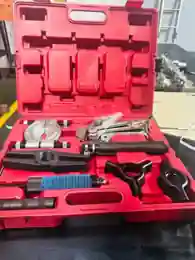 Bearing puller and separator tool kit in red carry case